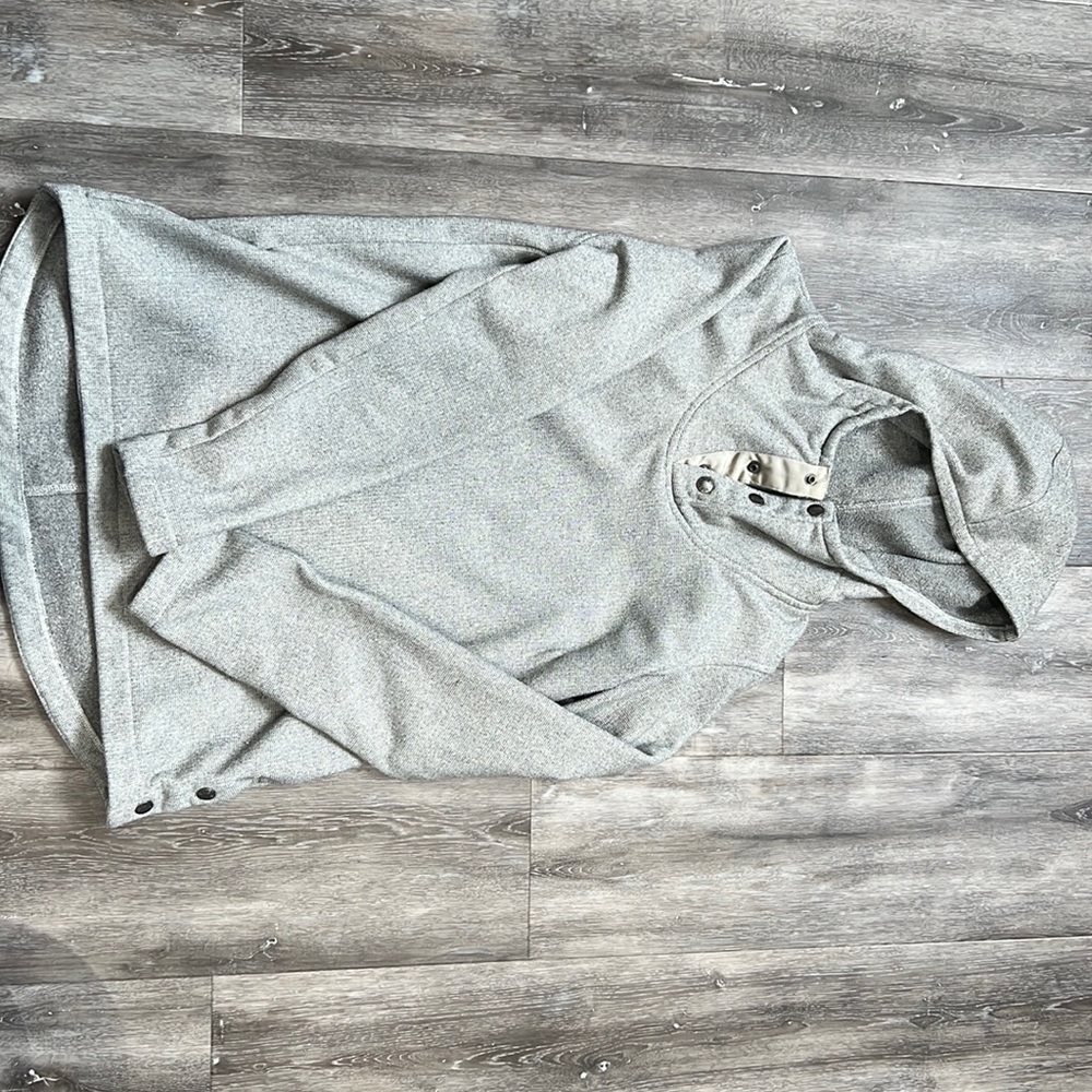 North face pullover